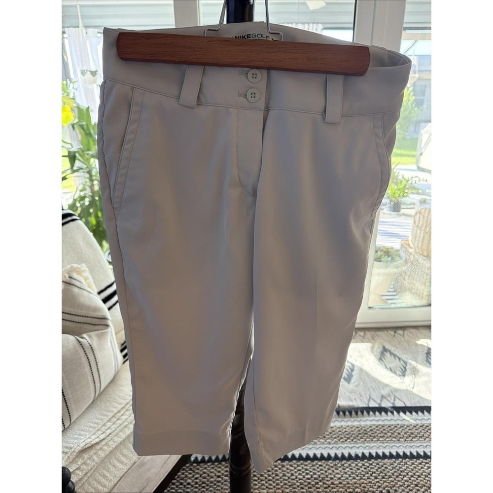 Nike Golf Tour Performance Khaki Dri Fit Women's Size 2 Golf Capri.
